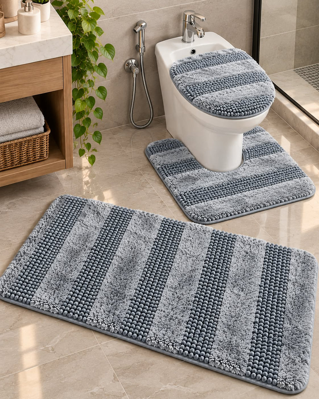 Gray 3-piece striped bathroom mat set